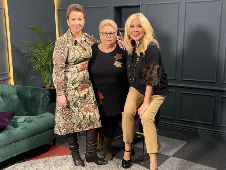 Ego Life, ediția a 53-a. Dana Săvuică și invitatele ei, Anca Florea și Sabina Iosub, discută despre relația mamă-fiică și pasiunea pentru jurnalism: “E o meserie cu sacrificii”