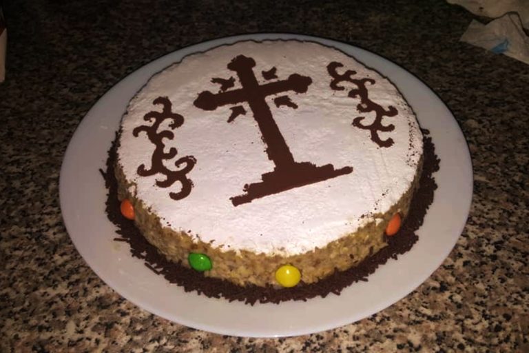 Superstiții despre colivă. De ce se leagănă coliva, de fapt. Semnificația specială pe care o are acest obicei