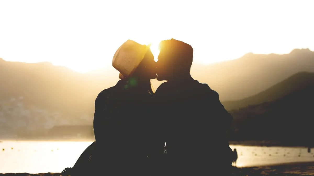 cum îl cucerești la prima întâlnire