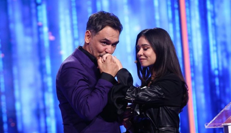 Ce schimbare de look și-a făcut fiica lui Răzvan Simion. Fanii au reacționat imediat: “Ești minunată”