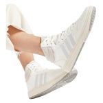 modele de sneakers pentru primăvara 2023