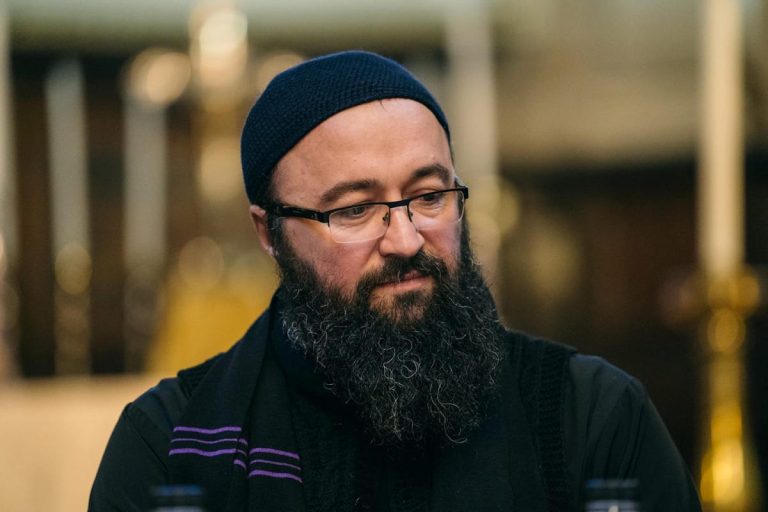 Ce se întâmplă cu părintele Visarion, la șase luni după scandalul agresiunii. Schimbările majore care s-au petrecut în viața lui, ce dezvăluie fostul său avocat