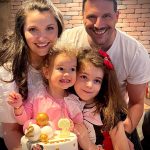 Adrian Nartea și familia sa