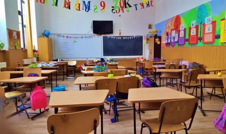 Când mai au elevii liber. Nu trebuie să aștepte prea mult, iată când vor avea o nouă minivacanță