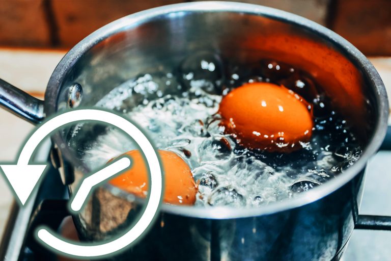 Câte minute se țin ouăle în vopsea. Așa vor ieși perfecte și cu o culoare intensă