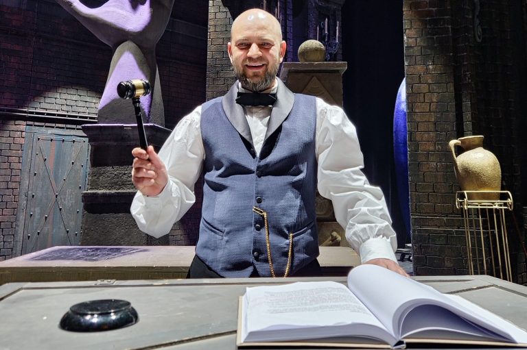 Ce făcea Cosmin Seleși, în copilărie, în a doua și a treia zi de Paște: „Sunt niște amintiri pe care le voi păstra mereu într-un loc special” INTERVIU EXCLUSIV