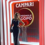 Obiectul vestimentar cu care Adina Buzatu a facut senzatie la Premiile Gopo 2023. Il are de la Razvan Ciobanu Cred ca l-am purtat de 200 de ori 1