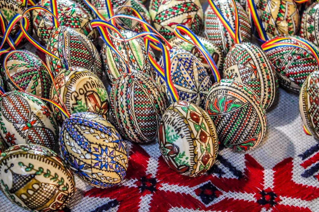 cum se ciocnesc ouăle conform tradiției