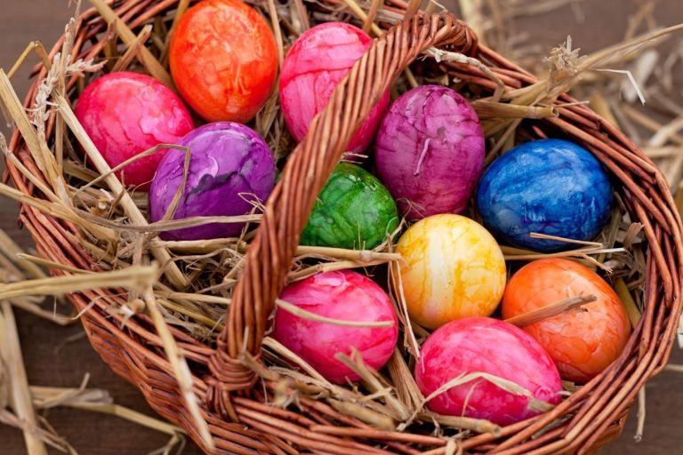 Mesaje de Paștele Catolic 2023. Cele mai frumoase gânduri și urări de trimis celor dragi