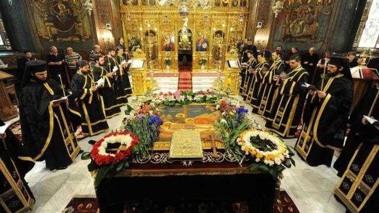 La ce oră încep Deniile în Săptămâna Mare. Programul slujbelor în 2023