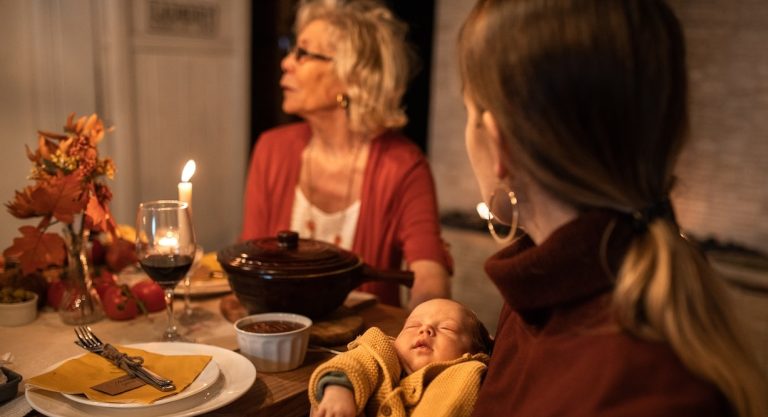 Nu mai vreau să petrec Paștele cu socrii. De fiecare dată soțul vrea să mergem la părinții lui. Anul ăsta vreau să rămânem acasă