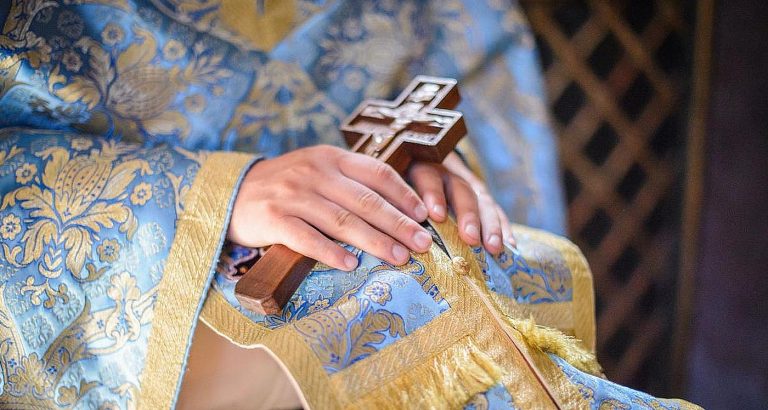 De câte ori este bine să te spovedești pe an. Ce spun preoții