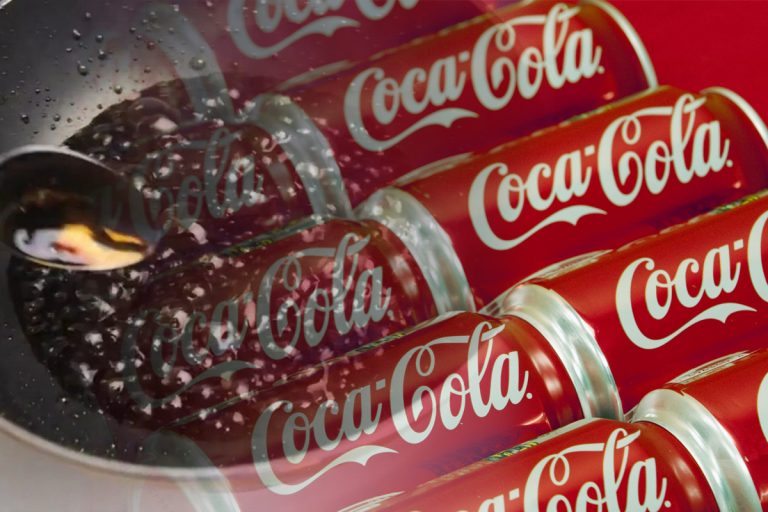 Ce se întâmplă de fapt dacă pui Coca Cola la fiert. Rezultatul te va surprinde total