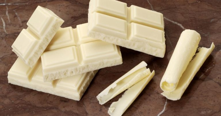 De ce ciocolata albă nu este ciocolată, de fapt. Puțină lume știe asta
