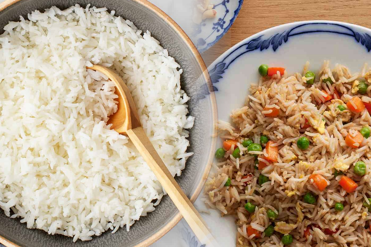 Cum fierbi de fapt orezul ca să nu se mai lipească de oală. Metoda banală pe care o vei folosi mereu