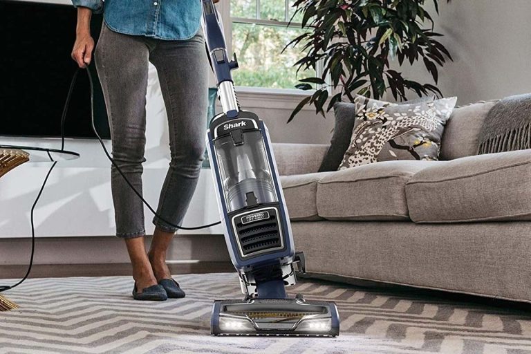 Lucruri pe care nu ar trebui să le aspiri niciodată. Riști să îți strici aspiratorul