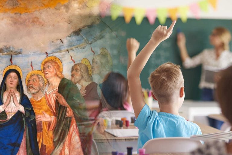 Minivacanță 1 iunie – Rusalii 2023. Câte zile vor sta elevii acasă