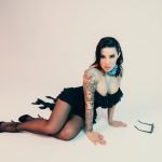 Nicoleta Nucă și-a făcut încă un tatuaj împinsă de la spate de logodnicul ei 7