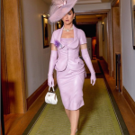 Rochia purtată de Katy Perry, la încoronarea Regelui Charles, inspirată din stilul Prințesei Diana. Cum și-a făcut apariția artista la eveniment FOTO
