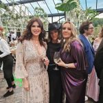 Cea mai extravagantă apariție de la nunta lui Smiley și a Ginei! Adela Popescu, în rochie transparentă. Ce au purtat Andreea Esca, Adelina Pestrițu și Sore