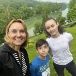 Interviu la dublu cu Oana Ioniță și fiica ei.