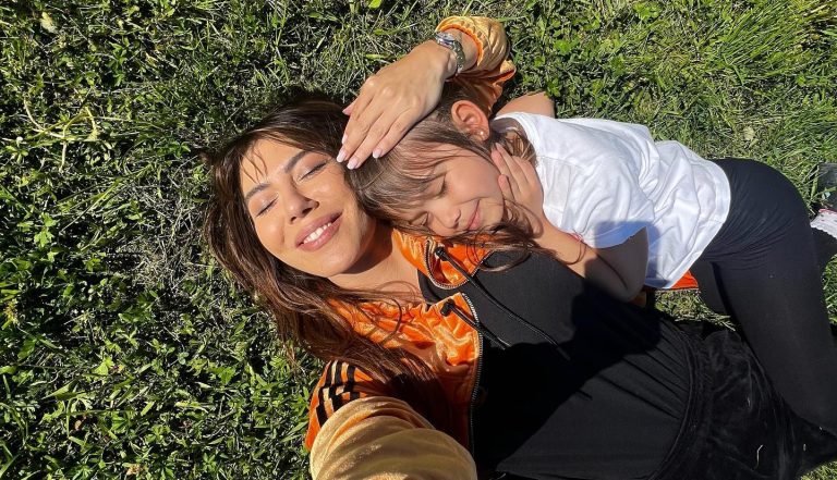 Sore, despre fiica ei și relația pe care o au, după ce s-a despărțit de tatăl ei. „Nu vreau să se simtă în umbra mea”. Ce spune despre al doilea copil: „Nu exclud”  VIDEO EXCLUSIV