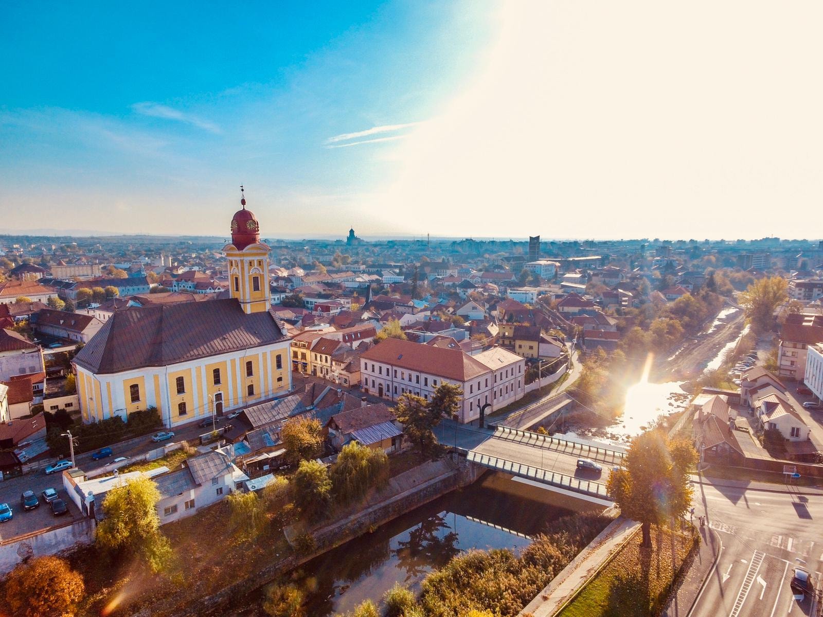 oras din romania ca la Hollywood