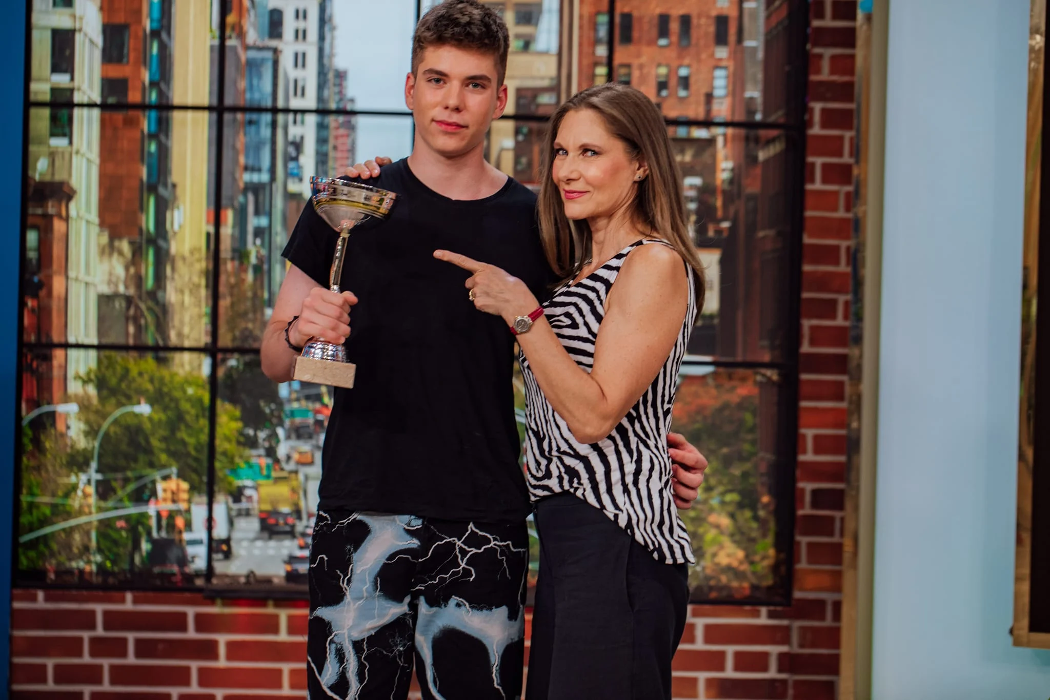 Romanița Iovan abia așteaptă ca fiul ei să își facă o iubită