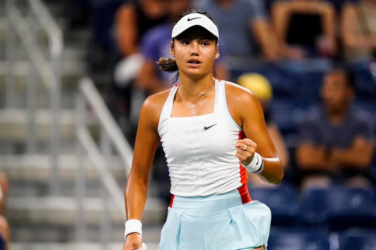 Anuntul momentului despre Emma Raducanu. Ce a facut sportiva, toata presa din Marea Britanie vorbeste despre asta