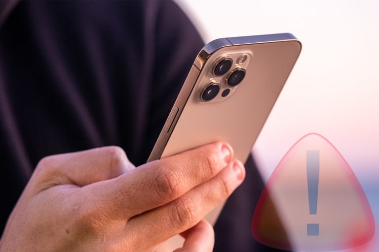 Dacă vezi asta pe ecranul telefonului, înseamnă că ești spionată. Detaliul pe care aproape nimeni nu-l știa