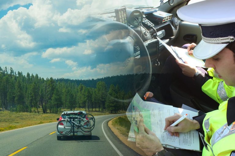 Greșeala pentru care șoferii riscă o amendă usturătoare chiar dacă au toate actele în regulă. Motivul nebănuit pentru care pot fi sancționați de poliție