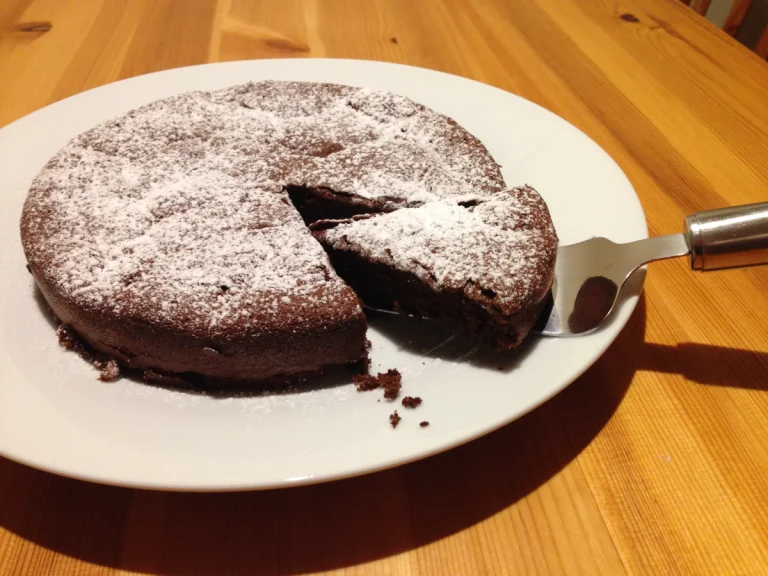 Ouă și un ingredient magic, atât îți trebuie pentru cel mai bun tort pe care l-ai mâncat vreodată. Te vei linge pe degete