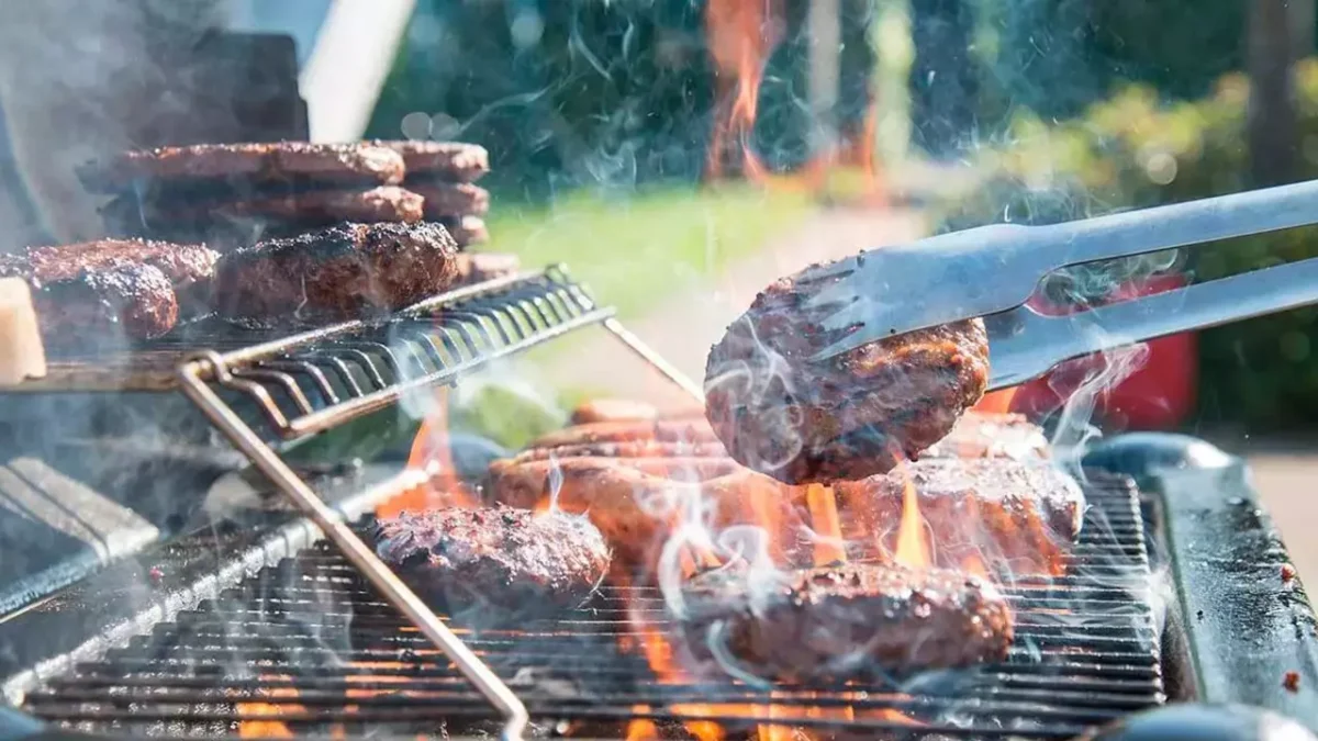 Curățarea ușoară a grătarului