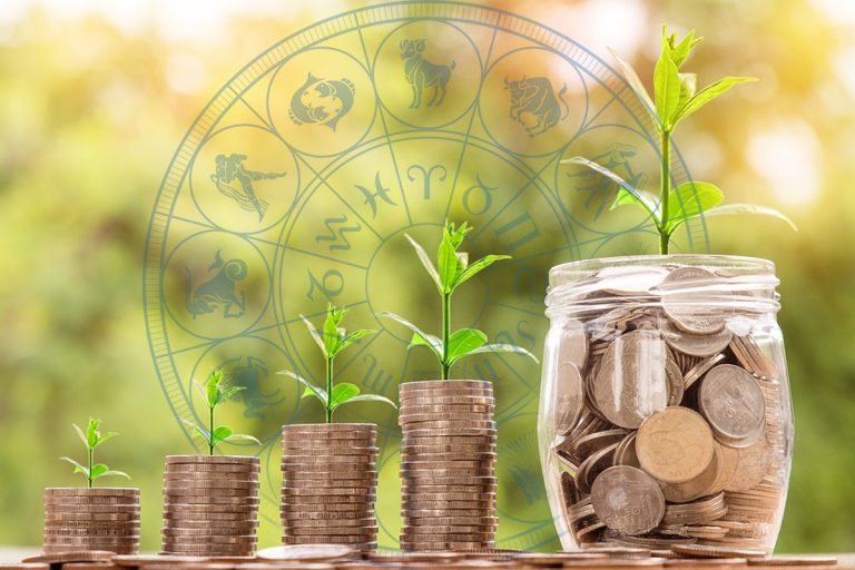 Horoscop zilnic 4 iulie 2023. Reușită mare pe plan financiar pentru această zodie, nativii care dau lovitura