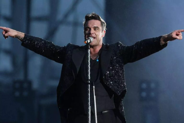 Incredibil cum arată meniul cerut de Robbie Williams în România. Lista cerințelor e plină de surprize