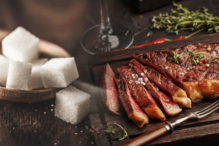 Trucul genial al marilor bucătari. De ce să pui zahăr pe carne înainte de a o găti. O să-ți pară rău că nu ai știut asta până acum