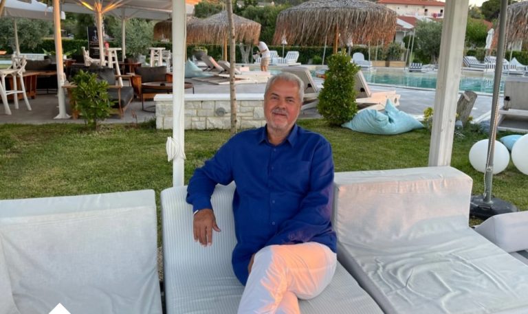 Destinația superbă aleasă de Adrian Năstase pentru vacanță. Foarte mulți români merg acolo