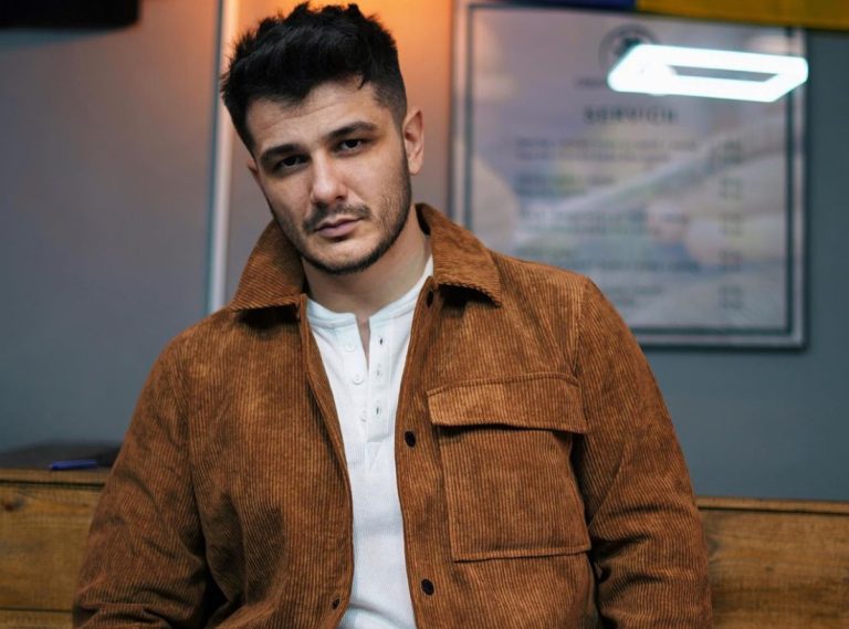 Ce notă a luat Vlad Drăgulin, Manole din Băieți de Oraș, la Capacitate: “Eu nu am vrut să mă fac actor. Am dat la Actorie că altceva nu a fost”