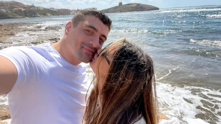 Ce diferență de vârstă este între George Simion și Ilinca Munteanu, soția lui. Aceasta este mult mai mică decât el