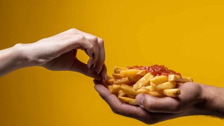 Ce se întâmplă, de fapt, dacă mănânci cartofi prăjiți în fiecare zi. Efectele nebănuite