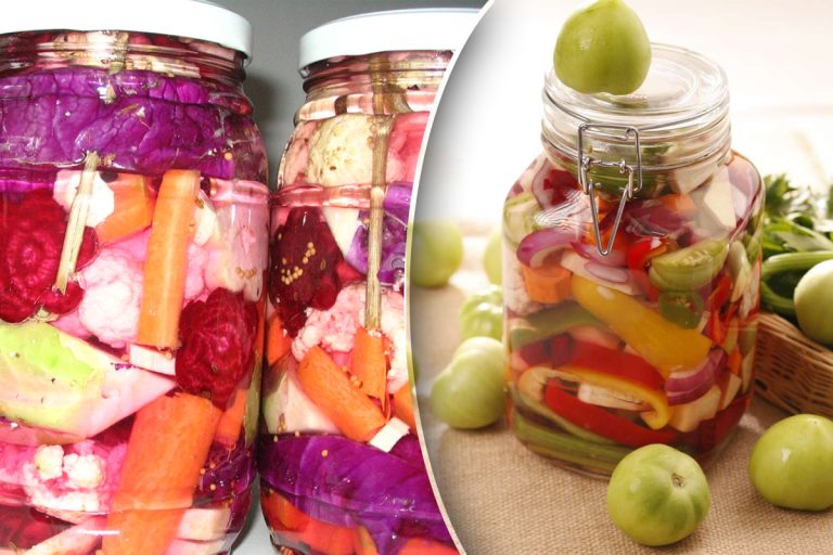 Cea mai simplă reţetă de murături asortate. Secretul de 100 de ani ca să iasă crocante și să reziste la iarnă