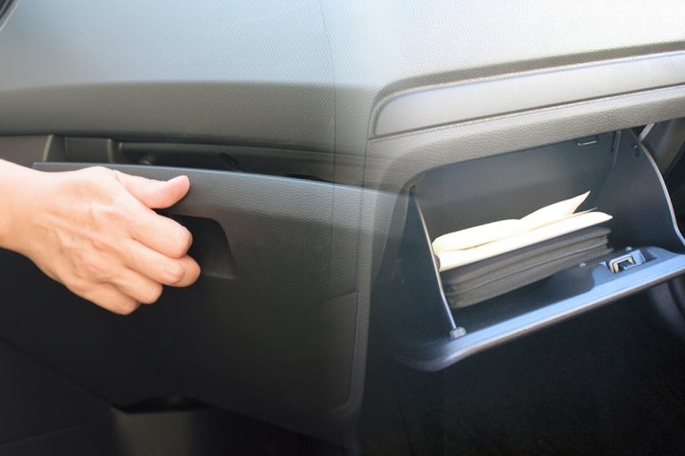 Foarte mulți șoferi nu știu asta. Funcția secretă pe care o are torpedoul, e super utilă