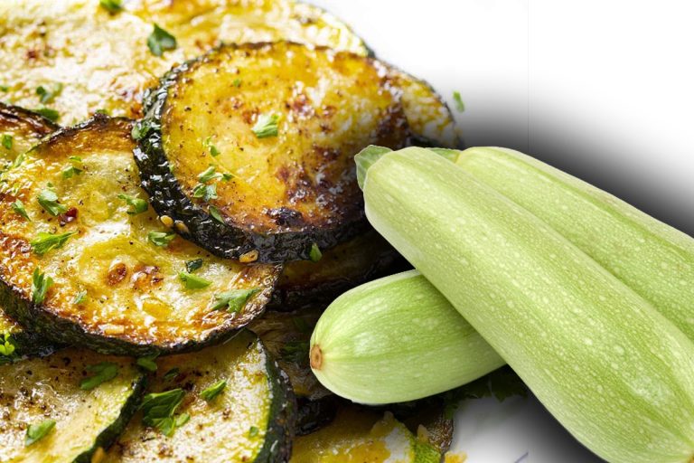 Salată de dovlecei, de două ori mai bună și gustoasă decât salata de vinete. Ingredientul adăugat la final face toată diferența