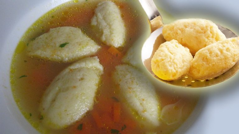 Secretul celor mai fine și gustoase găluște. Fă asta când le pui la fiert, în supă. Așa nu se vor sfărâma niciodată