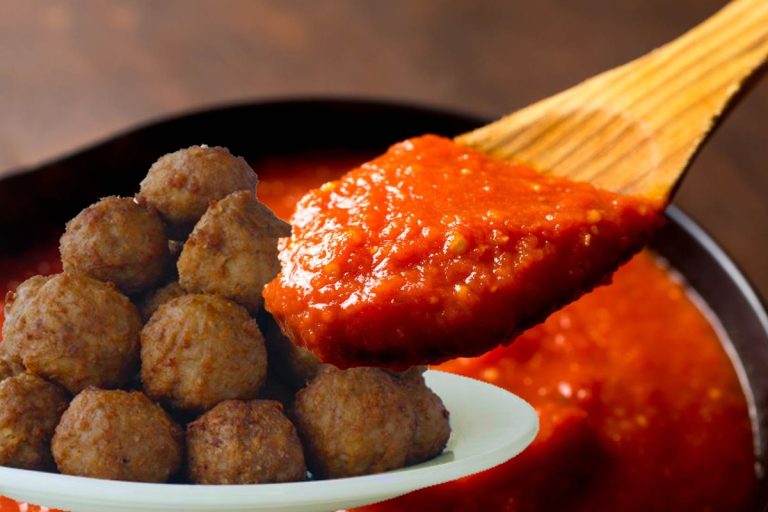 Rețeta pentru cele mai gustoase chifteluțe marinate. Secretul ca să se topească în gură