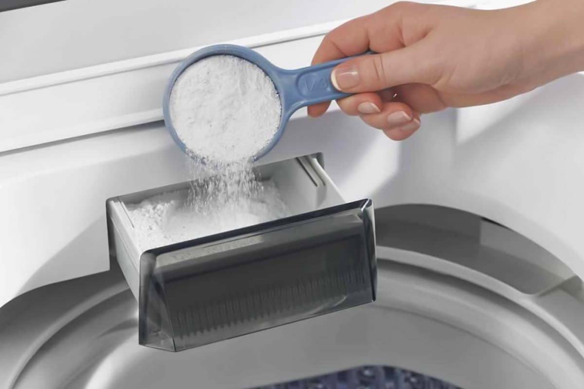 Cât detergent pudră se pune la o spălare, de fapt. Greșeala pe care o fac multe persoane