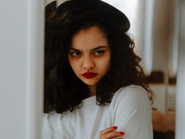 Familia mea și familia iubitului meu se urăsc de moarte. Noi vrem să ne căsătorim pe ascuns și să fugim de ei