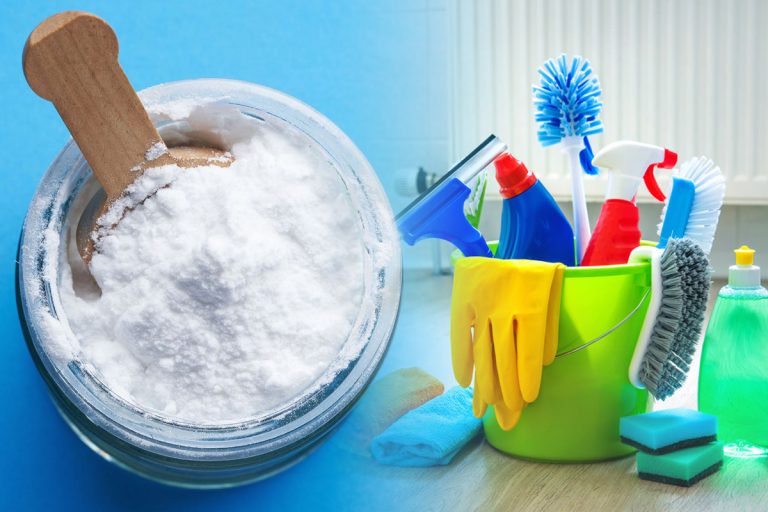 A amestecat o lingură de bicarbonat de sodiu cu două ingrediente secrete și a stropit baia. Ce s-a întâmplat apoi e uluitor