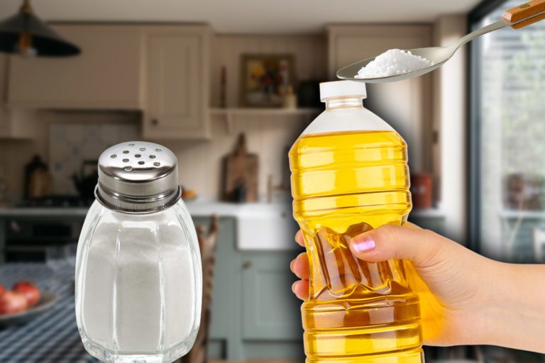 A pus sare în sticla cu ulei și a rezolvat o mare problemă în bucătărie. Secretul de aur pe care trebuie să-l cunoști