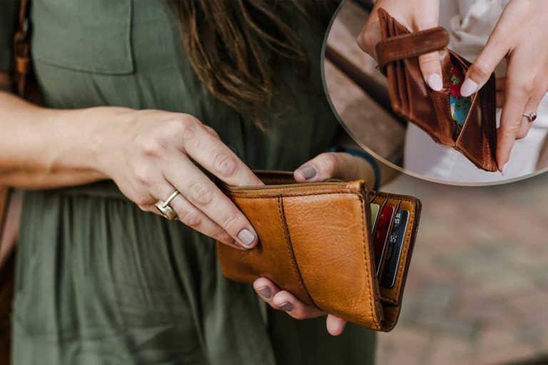 Ce să nu ții niciodată în portofel. Sunt aducătoare de necazuri și vești rele